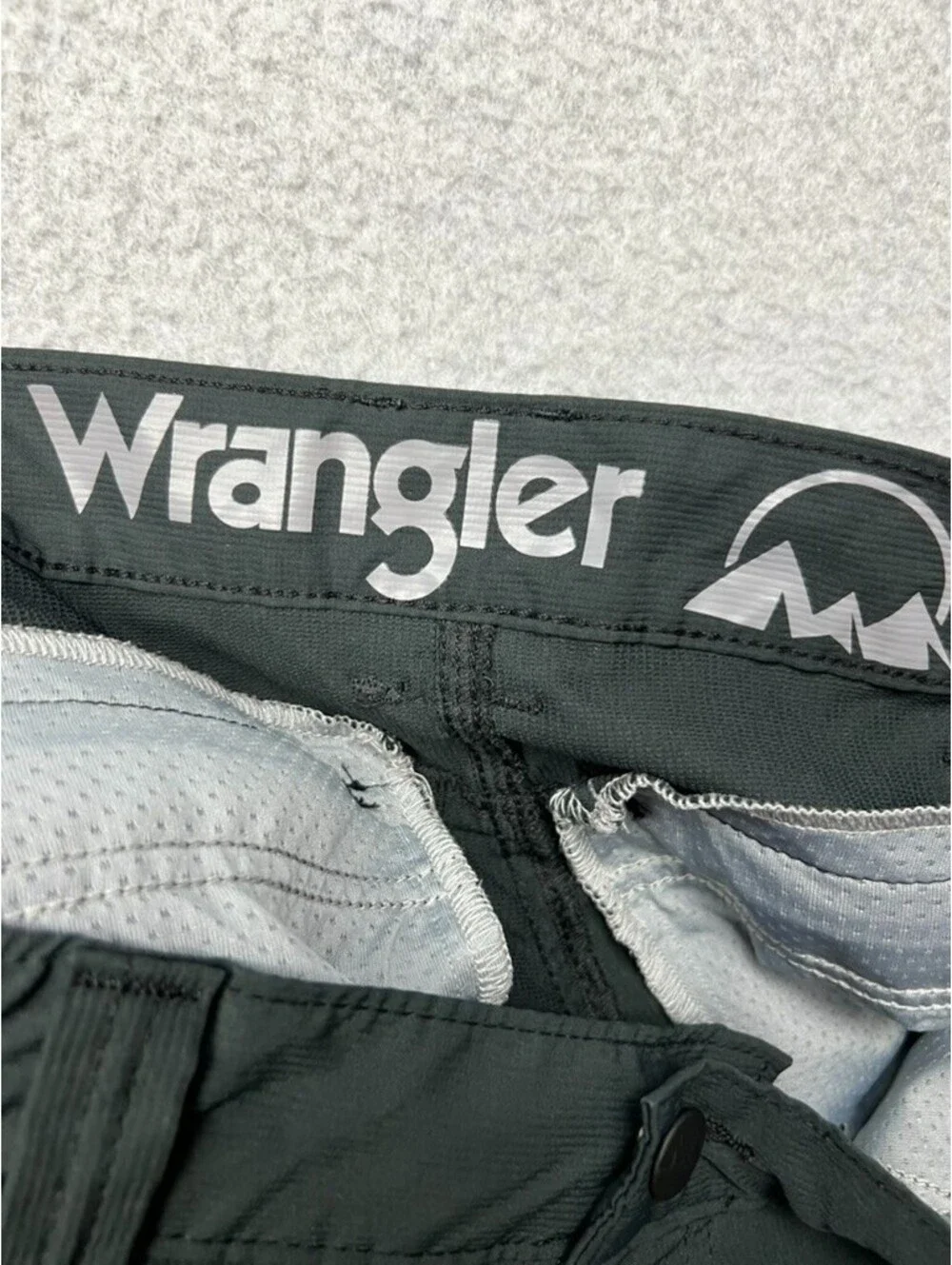 Wrangler Outdoor Series Shorts Mens 32 Black Hiking Cargo Tech Stretch Gorpcore